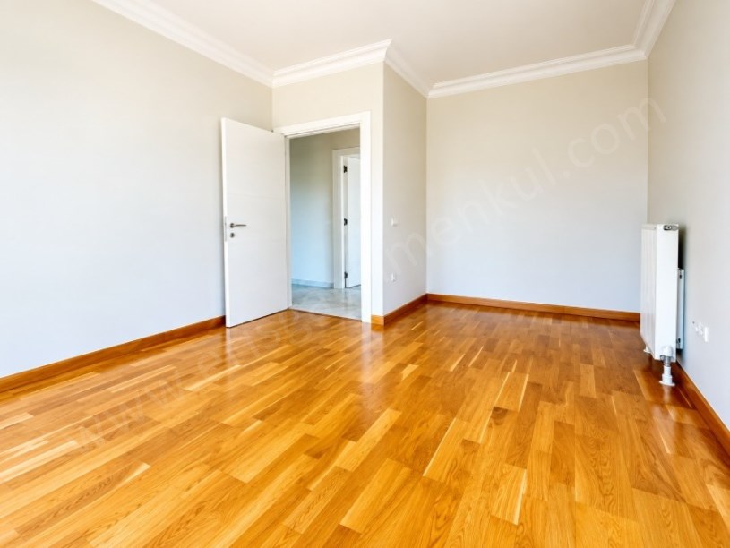 ERENKÖY MERKEZİ LOKASYON DA PRESTİJLİ BİNA  3+1 GENİŞ BALKONLU SATILIK DAİRE
