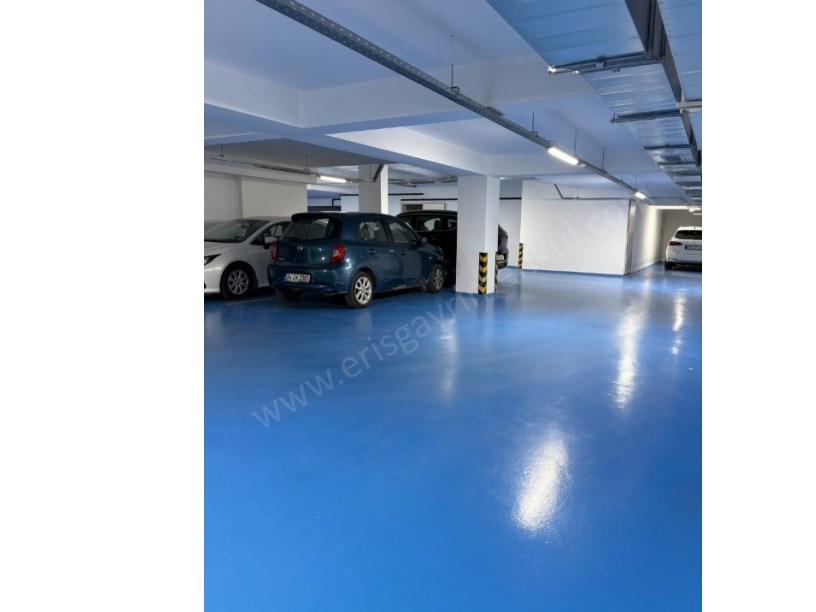 ERENKÖY MERKEZİ KONUMDA  6.KAT 3+1   BAĞDAT CADDESİNE YAKIN MARMARAY 1 DK , CADDE 5 DK