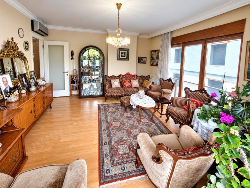 BAYAR CADDESİN DE HARİKA MANZARALI YENİ BİNADA 3+1 SATILIK DAİRE