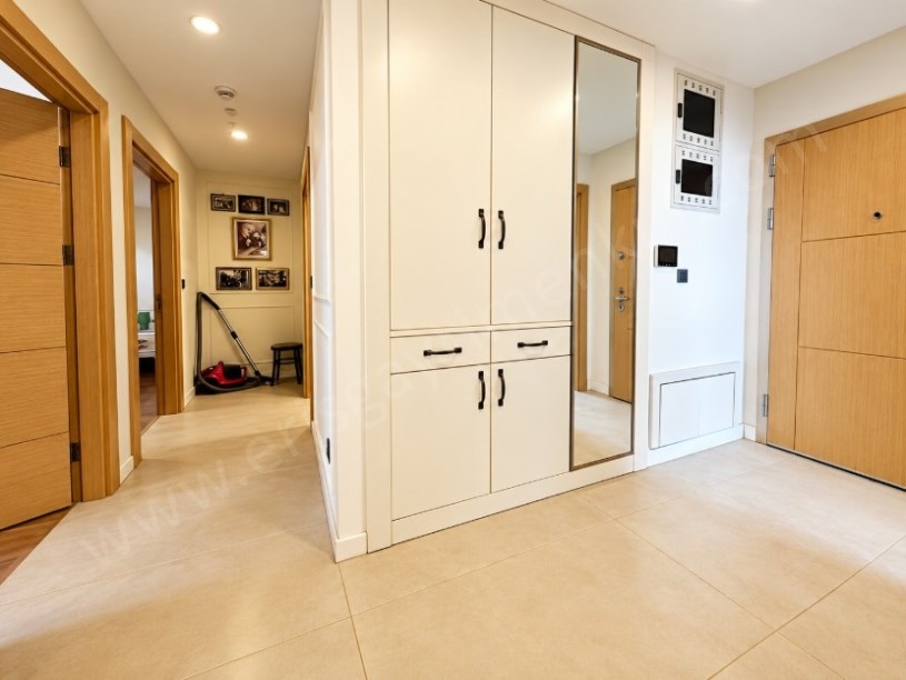 ATATÜRK CADDESİ ÜZERİ 3+1 GENÇ BİNADA 125M² SATILIK 2.5+1 LÜKS DAİRE