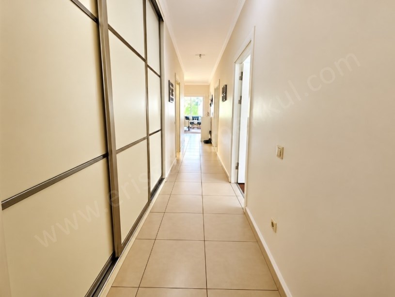 Kadıköy Atatürk Cad. Üzeri Yeşillikler İçinde Satılık Daire 4+1