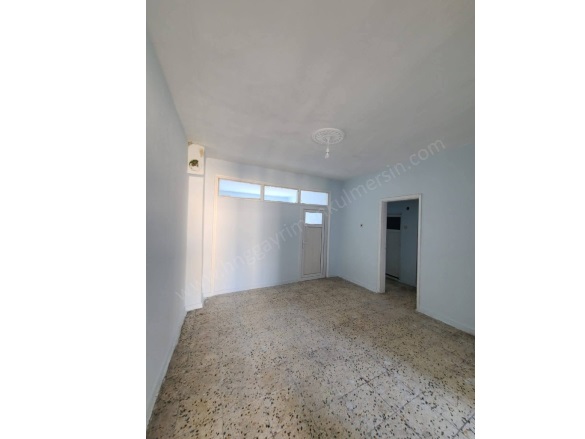 Tozkoparan Mah. Toroslar Kiralık Daire |  2+1 Oda | 100M2 Aylık 13.500Tl | 3. Kat | Soba | 1 Banyo | 2 Yatak Odası Resim-3