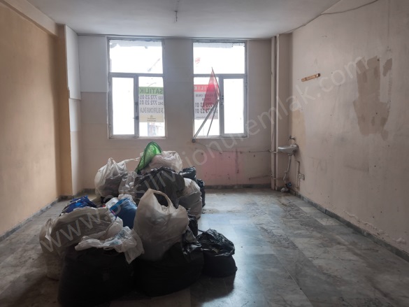 Akören Mah. Silivri Kiralık Dükkan |  1 Oda | 40M2 Aylık 16.000Tl  Krediye Uygun  | Giriş + 1.Kat | Klima Resim-1