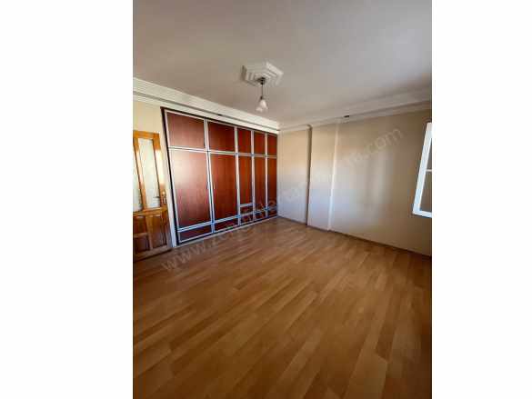 Cumhuriyet Mahallesi Lale Sokakta Kiralık Daire 3+1 Turgutlu