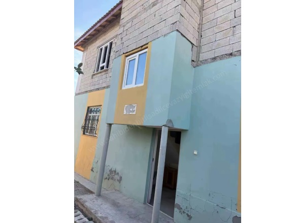 Atatürk Mah. Adilcevaz Satılık Müstakil Ev |  3+1 Oda |6.500.000Tl Resim-1