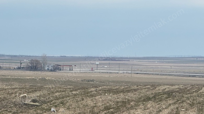 Erikbağı Köyü Adilcevaz Satılık Tarla | 2.650.000Tl Resim-2