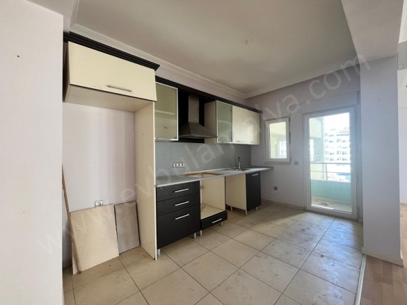 Altıntaş Mah. Aksu Satılık Daire |  1+1 Oda | 85M2 4.250.000Tl | 3. Kat | Klima | 1 Banyo | 1 Yatak Odası Resim-4