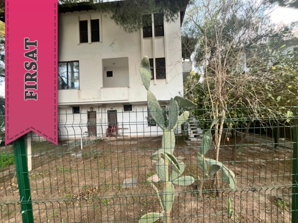 Güzeloba Mah. Muratpaşa Kiralık Daire |  3+1 Oda | 185M2 Aylık 45.000Tl | Villa | Klima | 1 Banyo | 3 Yatak Odası Resim-3