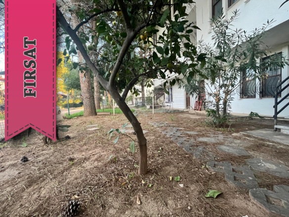 Güzeloba Mah. Muratpaşa Kiralık Daire |  3+1 Oda | 185M2 Aylık 45.000Tl | Villa | Klima | 1 Banyo | 3 Yatak Odası Resim-4