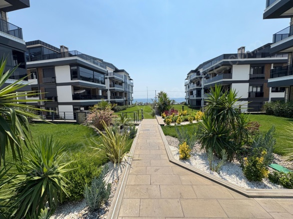 Altınoluk Mah. Edremit Satılık Daire |  2+1 Oda |10.500.000Tl  Krediye Uygun  | Bahçe Katı | Yerden Isıtma | 2 Banyo | 2 Yatak Odası Resim-3