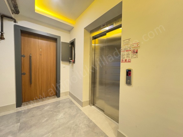 Ören Mah. Burhaniye Satılık Daire |  3+1 Oda | 130M2 8.500.000Tl  Krediye Uygun  | 4. Kat | Doğalgaz(Kombi) Resim-4