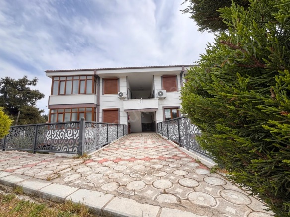 Gökçetepe Mah-Küçükkuyu Köyü. Ayvacık Satılık Daire |  3+1 Oda | 120M2 9.200.000Tl  Krediye Uygun  | 2. Kat | Klima Resim-4