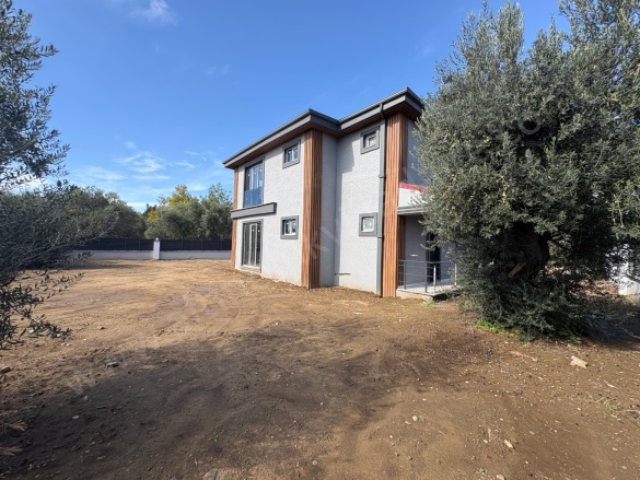 Altınoluk Mah. Edremit Satılık Villa |  3+1 Oda | 200M2 17.000.000Tl | Villa Ve Müstakil | Yerden Isıtma | 3 Banyo | 3 Yatak Odası Resim-3