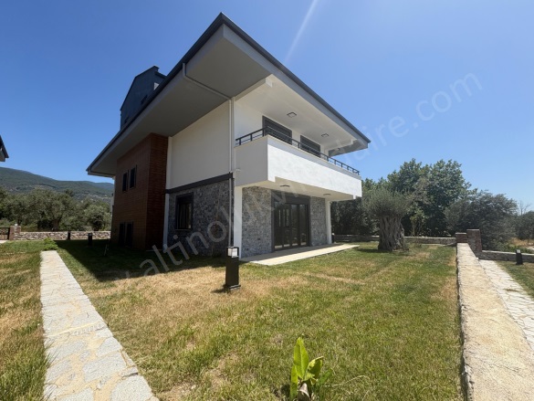 Güre Mah. Edremit Satılık Villa |  3+1 Oda |13.500.000Tl | Villa | Yerden Isıtma | 3 Banyo | 3 Yatak Odası Resim-5