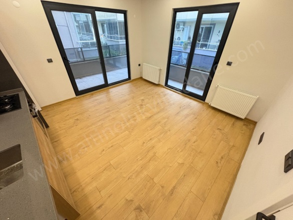 Akçay Mah. Edremit Satılık Daire |  1+1 Oda | 65M2 3.950.000Tl | Yüksek Giriş | Doğalgaz(Kombi) | 1 Banyo | 1 Yatak Odası Resim-5
