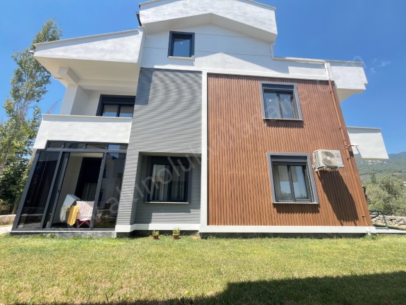 Güre Mah. Edremit Satılık Daire |  3+1 Oda | 140M2 9.000.000Tl  Krediye Uygun  | Çatı Dubleksi Resim-2