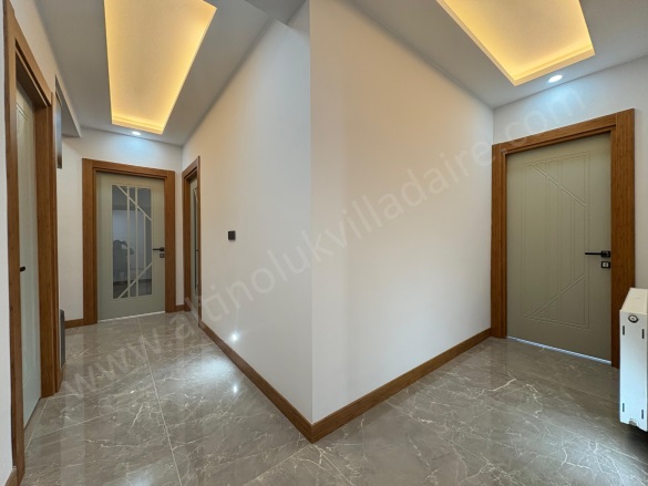 Akçay Mah. Edremit Satılık Daire |  3+1 Oda | 130M2 7.500.000Tl  Krediye Uygun  | 2. Kat | 2 Banyo | 3 Yatak Odası Resim-5