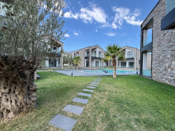 Güre Mah. Edremit Satılık Daire |  3+1 Oda | 160M2 22.000.000Tl | Villa | Yerden Isıtma | 3 Banyo | 3 Yatak Odası Resim-4