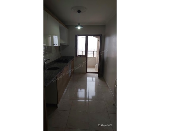 Yakacık Çarşı Mah. Kartal Kiralık Daire |  3+1 Oda | 100M2 Aylık 35.500Tl | 6. Kat | Merkezi Isınma(Pay Ölçer) | 2 Banyo | 3 Yatak Odası Resim-5