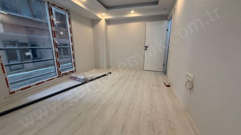 Siyavuşpaşa Mah. Bahçelievler Kiralık Daire |  2+1 Oda | 65M2 Aylık 43.000Tl | Bahçe Katı | Doğalgaz(Kombi) | 1 Banyo | 2 Yatak Odası Resim-4