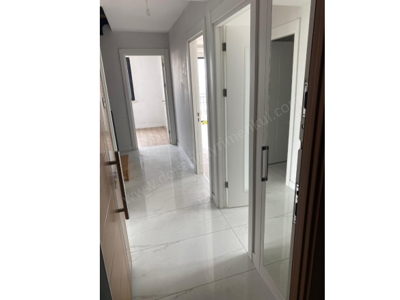 Dumlupınar Mah. Pendik Satılık Daire |  4+1 Oda | 145M2 12.000.000Tl  Krediye Uygun  | 8. Kat | Doğalgaz(Kombi) | 3 Banyo | 4 Yatak Odası Resim-5