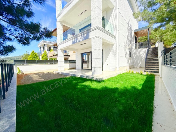 Güre Mah. Edremit Satılık Müstakil Ev |  4+1 Oda | 350M2 29.000.000Tl  Krediye Uygun  | Müstakil | Yerden Isıtma | 3 Banyo | 4 Yatak Odası Resim-2