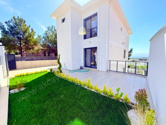 Güre Mah. Edremit Satılık Müstakil Ev |  4+1 Oda | 350M2 29.000.000Tl  Krediye Uygun  | Müstakil | Yerden Isıtma | 3 Banyo | 4 Yatak Odası Resim-4
