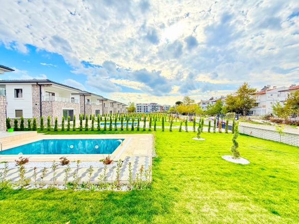 Kızılkeçili Mah. Edremit Satılık Villa |  3+1 Oda | 600M2 22.000.000Tl  Krediye Uygun  | Müstakil | Yerden Isıtma | 3 Banyo | 3 Yatak Odası Resim-4