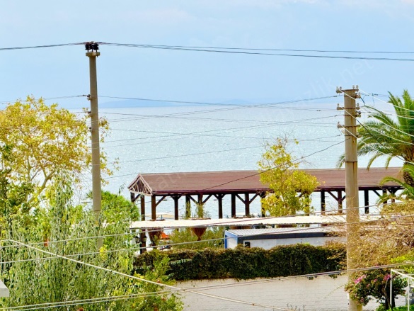 Akçay Mah. Edremit Satılık Villa |  4+1 Oda | 220M2 18.500.000Tl  Krediye Uygun  | Villa | Doğalgaz(Kombi) | 3 Banyo | 4 Yatak Odası Resim-2
