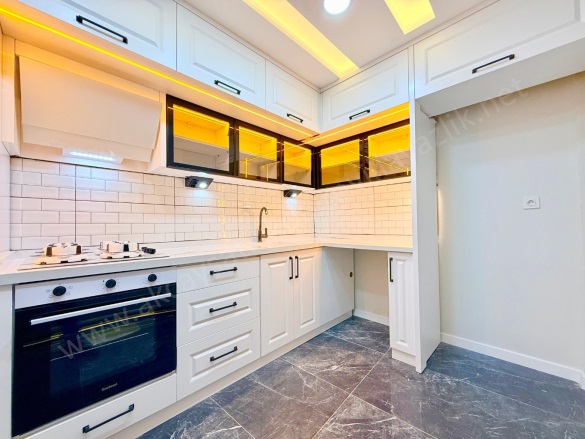Akçay Mah. Edremit Satılık Daire |  2+1 Oda | 110M2 4.850.000Tl  Krediye Uygun  | 2. Kat | Doğalgaz(Kombi) | 1 Banyo | 2 Yatak Odası Resim-3
