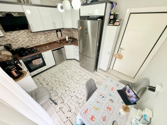 Altınkum Mah. Edremit Satılık Daire |  2+1 Oda | 100M2 5.400.000Tl  Krediye Uygun  | 3. Kat | Doğalgaz(Kombi) | 1 Banyo | 2 Yatak Odası Resim-4