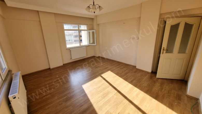 Sulaklı Mahallesi 3+1 3 Kat 125M2 D Gazlı Kiralık Daire Of