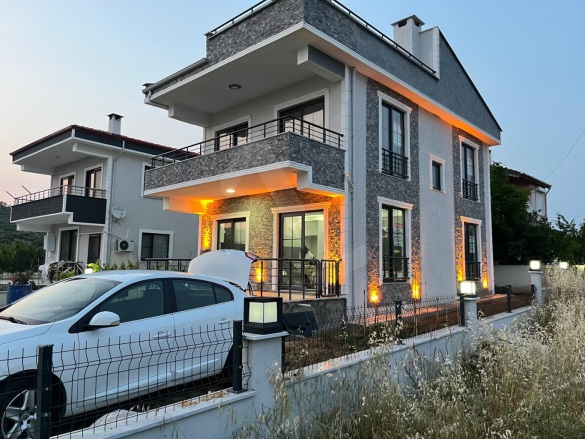 Mürefte Mah. Şarköy Satılık Villa |  4+1 Oda | 190M2 8.950.000Tl  Krediye Uygun  | Villa | Kat Kaloriferi Resim-2