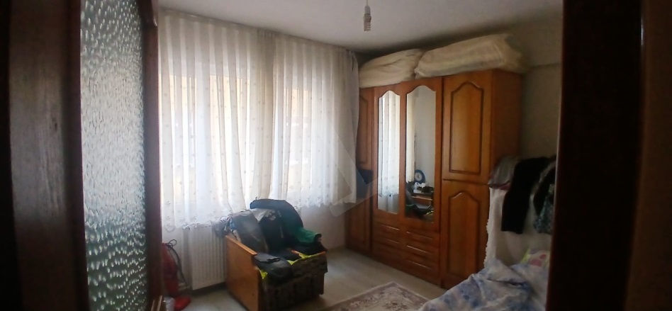 Cumhuriyet Şarköy Satılık Daire |  2+1 Oda | 85M2 2.385.000Tl  Krediye Uygun  | 3. Kat | Kombi | 1 Banyo | 1 Yatak Odası Resim-4