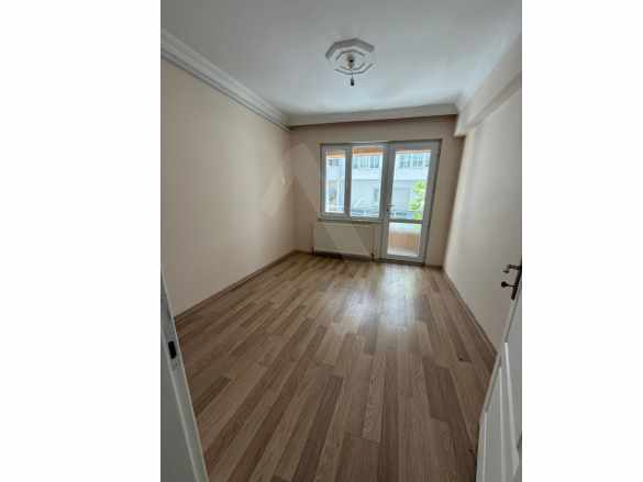 istiklal Mh Evronoy Okuluna Yakın Yüksk Giriş 3+1 Satılık Daire Merkez