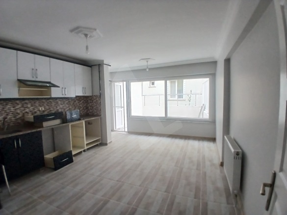 Cumhuriyet Şarköy Satılık Daire |  2+1 Oda | 85M2 2.950.000Tl  Krediye Uygun  | Yüksek Giriş | Doğalgaz | 1 Banyo | 2 Yatak Odası Resim-1