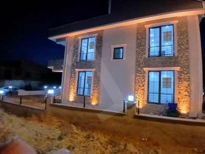 Mürefte Mh 295M2 Arsa İçinde Müstakil 4+1 Satılık Villa Şarköy Mah