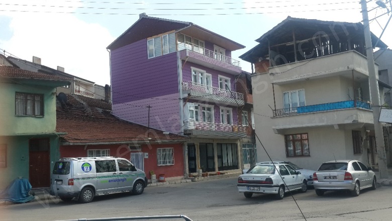 Merkez Tokat Satılık Müstakil Ev |  5+1 Oda | 220M2 3.500.000Tl  Krediye Uygun  | Kombi Resim-4