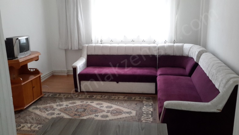 Merkez Turhal Kiralık Daire |  3+1 Oda | 135M2 Aylık 15.000Tl Eşyalı  | 1. Kat | Kombi Resim-3
