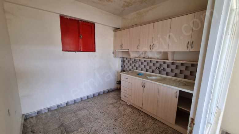 Turhal Merkez Çarşı içi Kiralık Daire 3+1