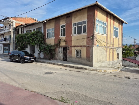 Merkez Turhal Satılık Müstakil Ev |  4+2 Oda | 160M2 0Tl | Komple Bina | Soba Resim-3