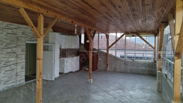 Merkez Turhal Kiralık Daire |  6+1 Oda | 250M2 Aylık 22.000Tl | Dubleks | Kombi | 2 Banyo Resim-4