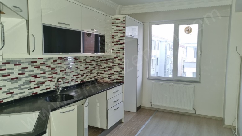 Merkez Turhal Kiralık Daire |  6+1 Oda | 250M2 Aylık 22.000Tl | Dubleks | Kombi | 2 Banyo Resim-5