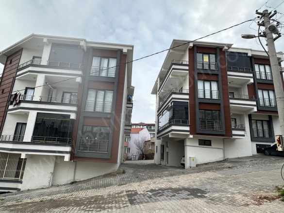 Dinkçiler Altıeylül Kiralık Daire |  2+1 Oda | 105M2 Aylık 18.000Tl | 3. Kat | Kombi | 2 Banyo | 2 Yatak Odası Resim-2