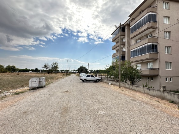 Paşaalanı Karesi Kiralık Daire |  3+1 Oda | 125M2 Aylık 18.000Tl | Yüksek Giriş | Kombi | 1 Banyo | 3 Yatak Odası Resim-3