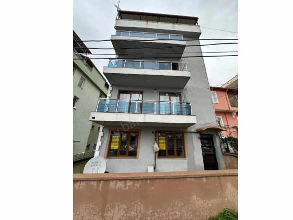 Balıkesir Kiralık Daire Safir Den Atatürk Mahallesi 3+1 100 M2 Kombili Zemin Kat Karesi