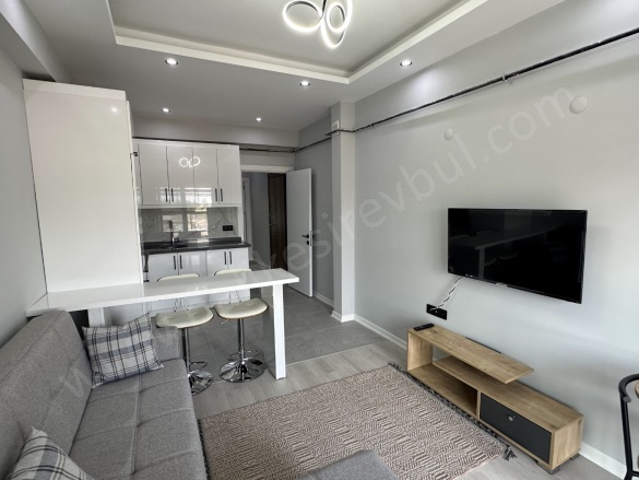 Bahçelievler Altıeylül Kiralık Daire |  1+1 Oda | 50M2 Aylık 27.000Tl Eşyalı  | 1. Kat | Yerden Isıtma | 1 Banyo | 1 Yatak Odası Resim-2