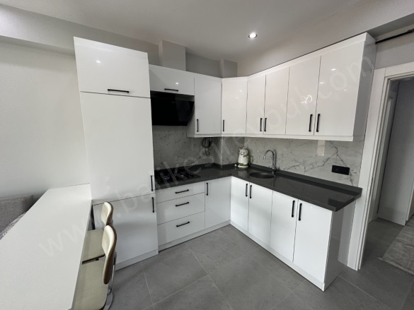 Bahçelievler Altıeylül Kiralık Daire |  1+1 Oda | 50M2 Aylık 27.000Tl Eşyalı  | 1. Kat | Yerden Isıtma | 1 Banyo | 1 Yatak Odası Resim-4