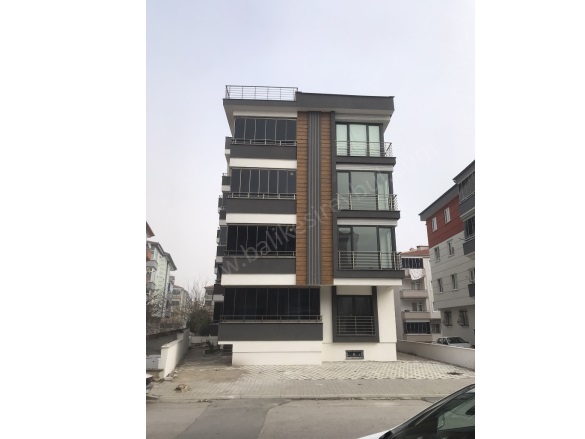Plevne Altıeylül Kiralık Daire |  3+1 Oda | 110M2 Aylık 36.500Tl | 3. Kat | Kombi | 2 Banyo | 3 Yatak Odası Resim-2