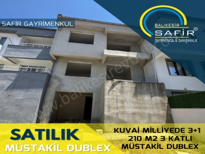 Balıkesir Satılık Müstakil Safir Den Kuva İ Milliyede 3+1 210 M2 3 Katlı Dublex Karesi Kuva-İ Milliye